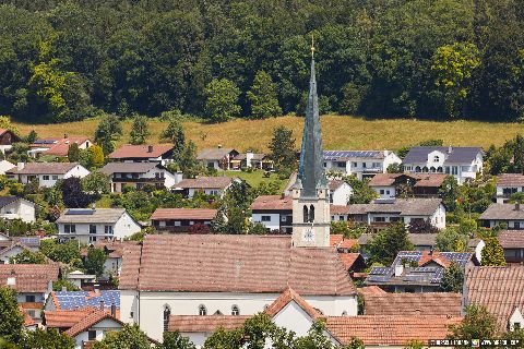 Gemeinde Aschau Landkreis Mühldorf Kemating Aussicht (Dirschl Johann) Deutschland MÜ